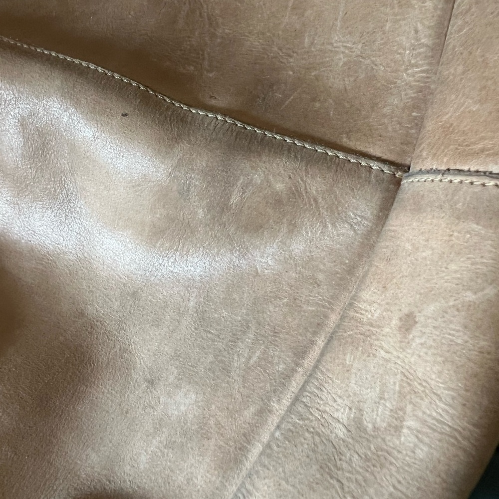 Banana Republic Factory / GAP Vegan Suede Lotus Tote Biscotti Color - Picture 6 of 14